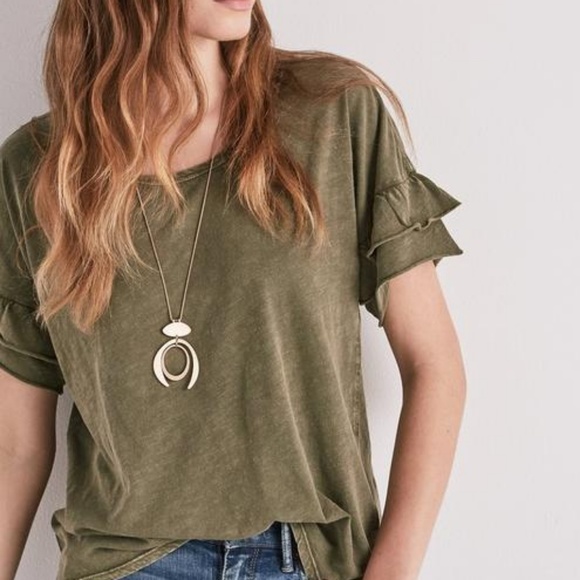Lucky Brand Tops - Lucky Brand Olive Ruffle Sleeve Tee S